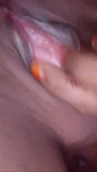 Hete Desi schoonheid solo plezier en gepassioneerde actie