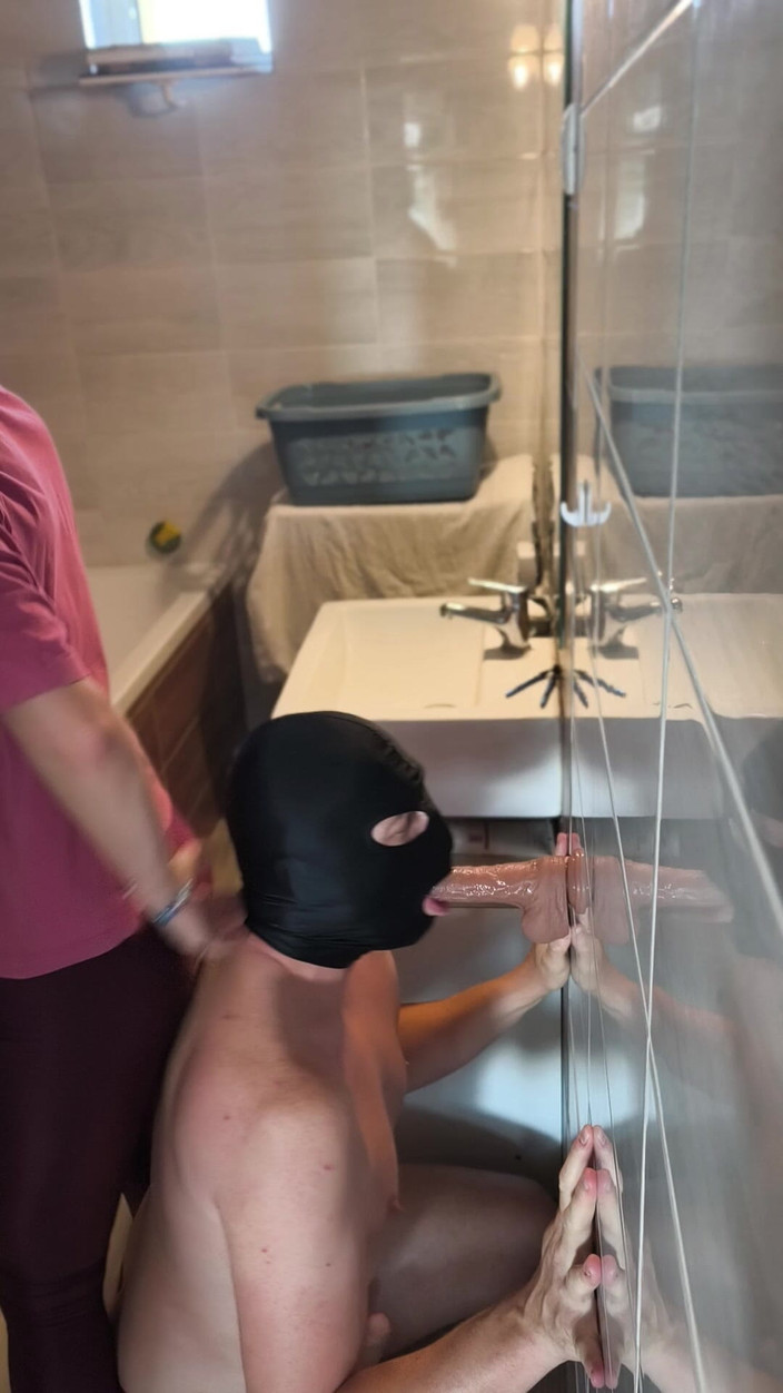 Vlakik SM: Ritualuri de oral adânc în gât