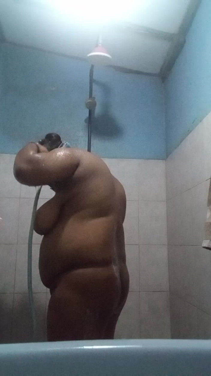 Ramesh: Koupání Nahé