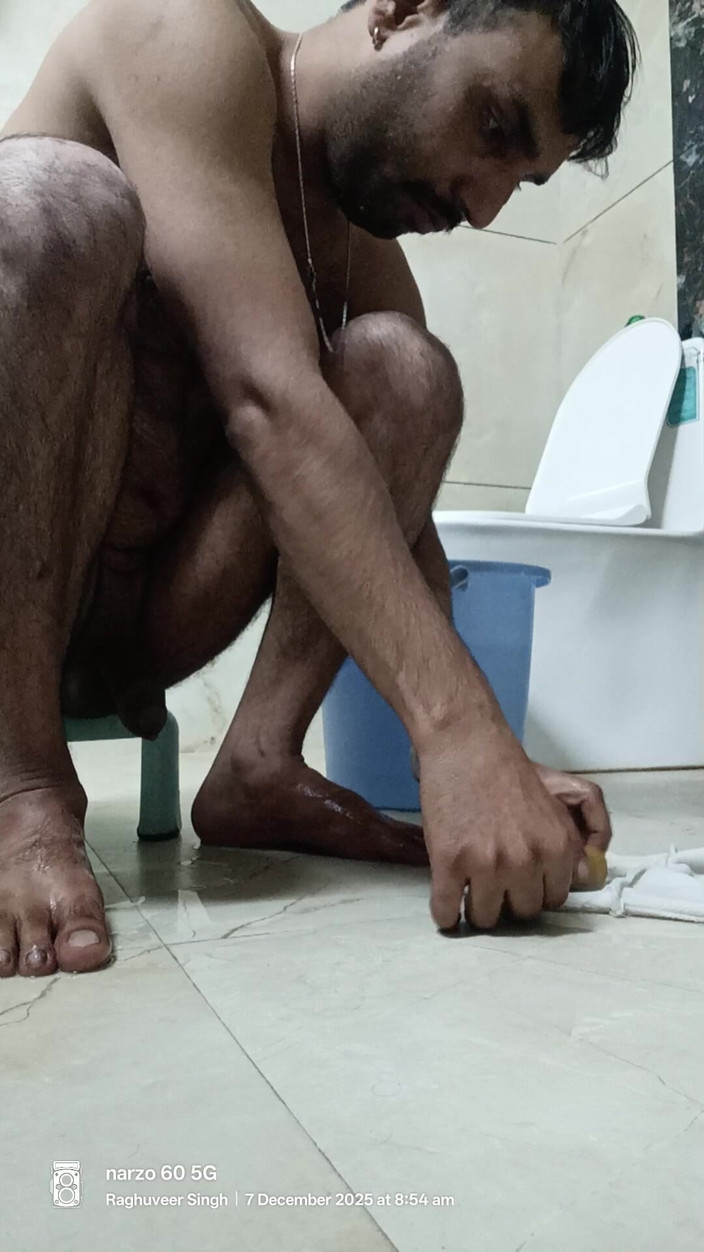 Rajasthani-old-lover: 印度德西男人喜欢淋浴