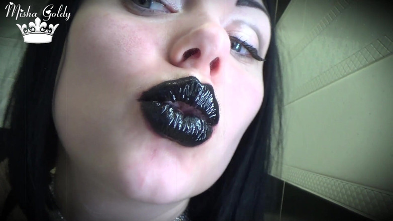Goddess Misha Goldy: Glossy black lips