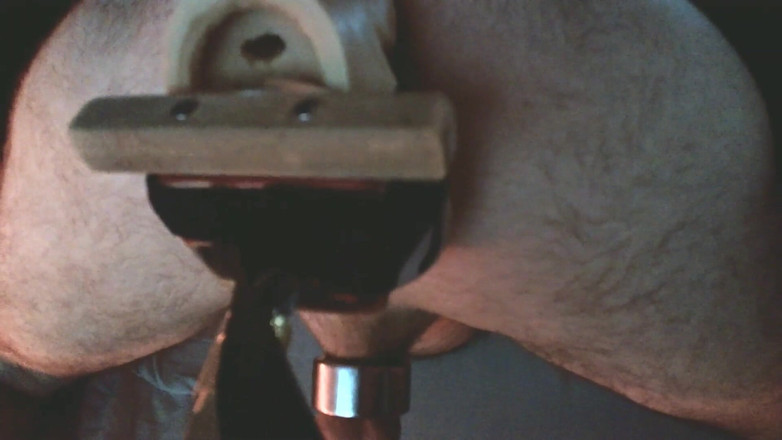 Bttmbear71: Máquina follando con un desgarrador de 10 pulgadas
