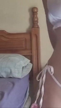 Latina s velkým zadkem a velká kundička