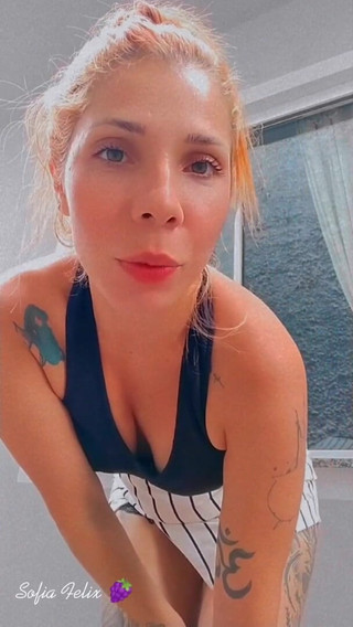 Amanda Felix: Zrzka Čištění okna předvádí - Sofia Felix