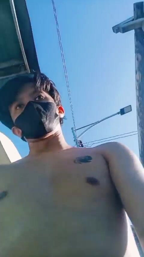 KrakenTwink: Hot Pinoy Boy Get Wild and Cum!