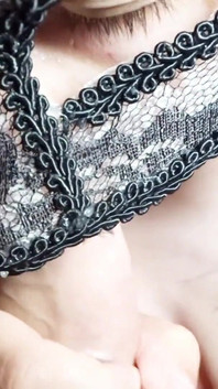 Děvka manželka mu kouří