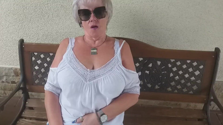 PureVicky66: Nine pantolonuna bakmana izin veriyor