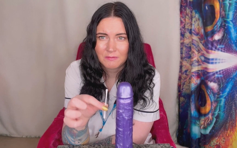 Nurse Ffw Ridicules Your Needle Dick (MissFFW)