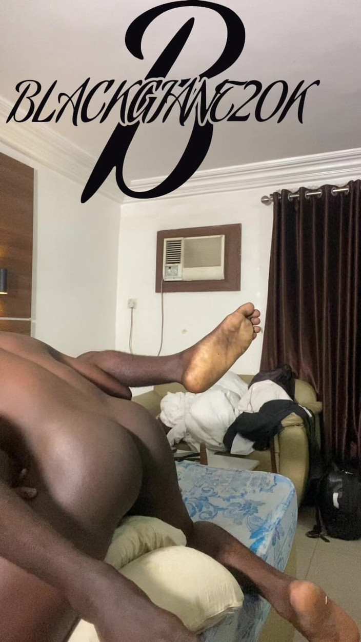 Blackgiant20k: Cowok straight ngentot kontol untuk pertama kalinya