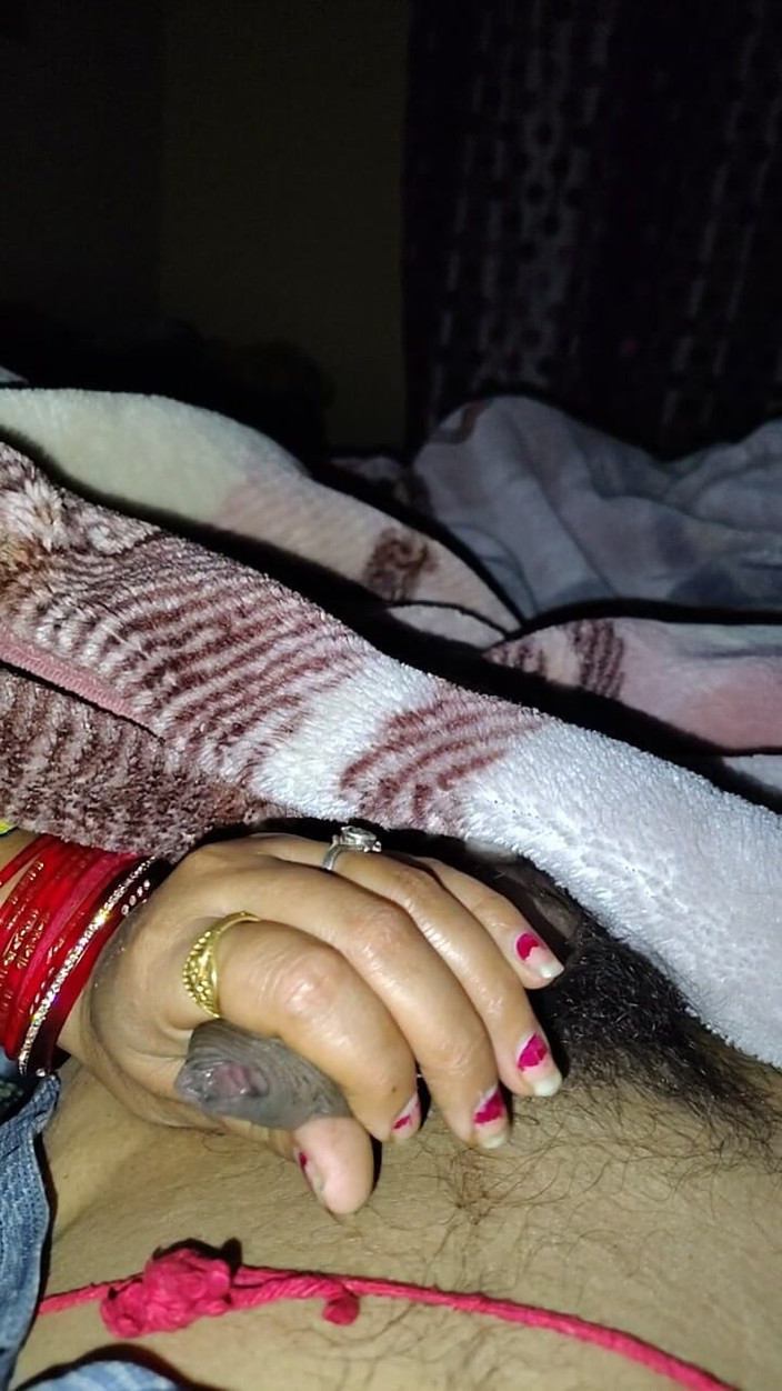 sashaa: Hintli köylü kız tarafından hızlı elle muamele