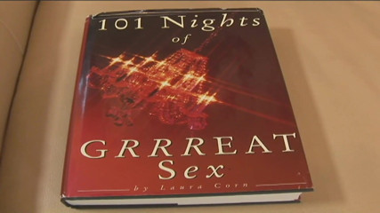 Hot Girlz: Azgın latin sıkı götüyle büyük zenci yarağını sikiyor