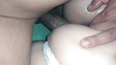 Lily & Theo: A nikdo se neodvážil rušit zvuk ticha (miluji ty šukací zvuky)