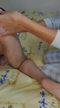 Anaal vernield met grote dildo. Geweldige clip!!