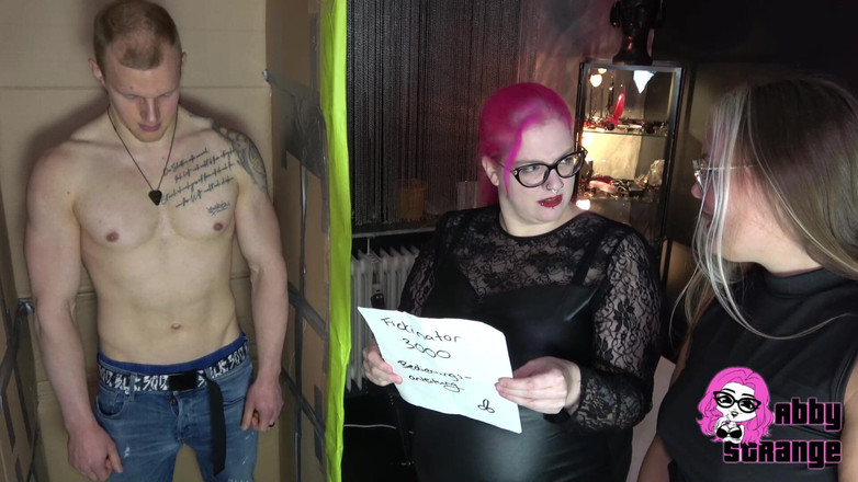 Abby Strange: Wow, co za prezent! Fuckinator 3000 dla Pina and Me (część 1)
