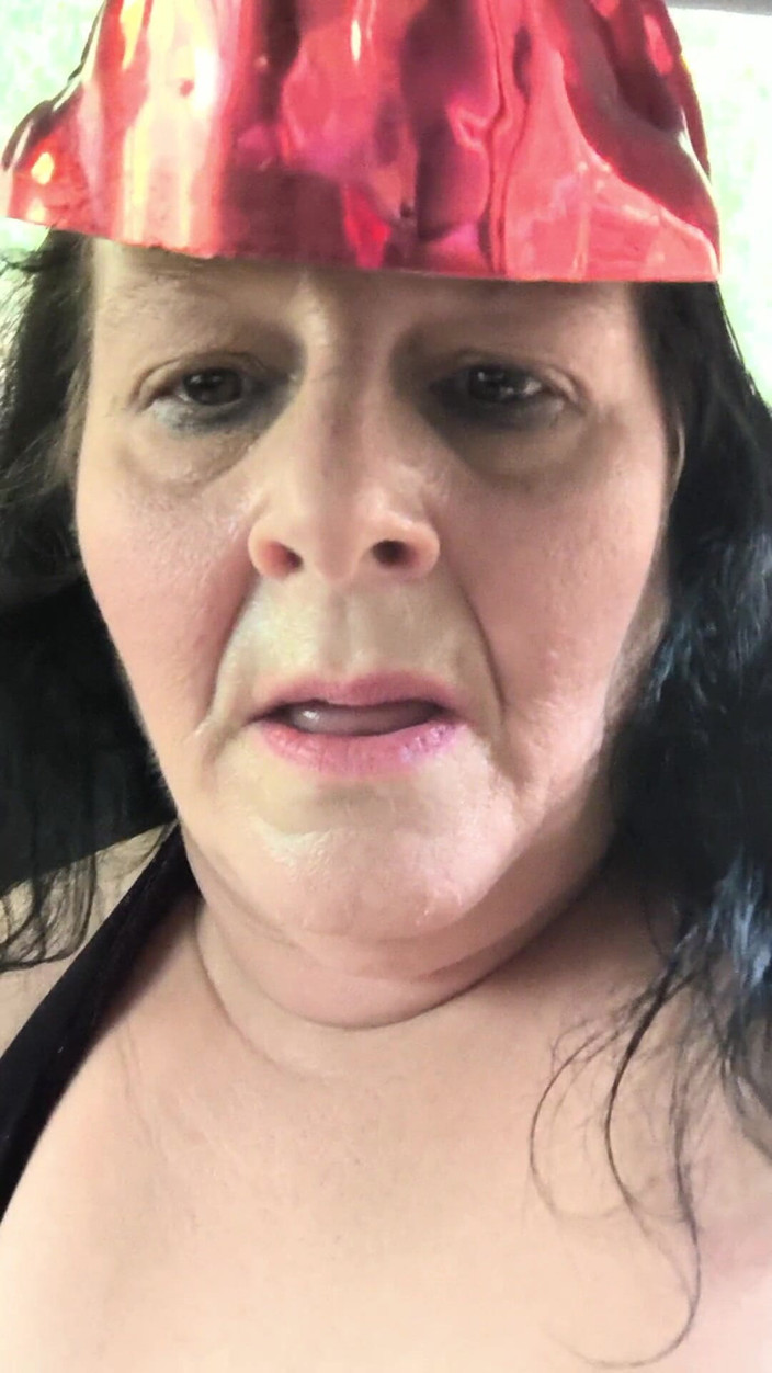 HerculesnVENUS: Apa yang lebih menyeramkan dari hutan di Halloween? Cewek sange...