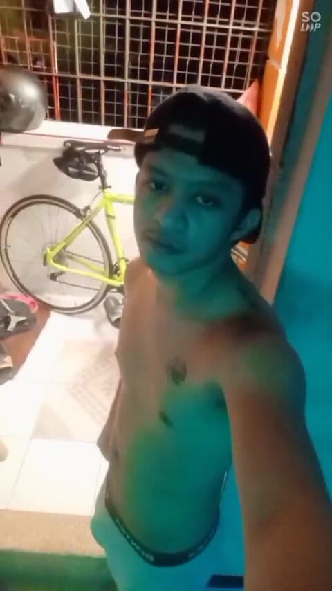 Rent A Gay Productions: Asie, Un Garçon Jumelle Se Branle Dans La Nature