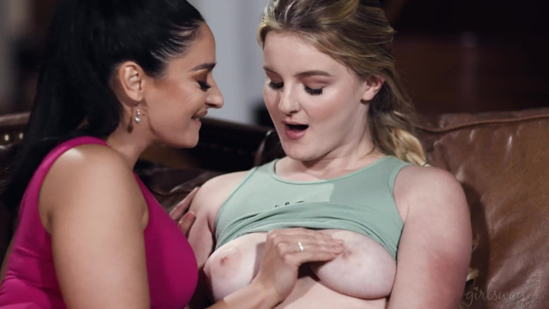 Girlsway: Girlsway - Eliza Eves Yanlış Eve Geliyor, MILF Sheena Ryder Bebek...