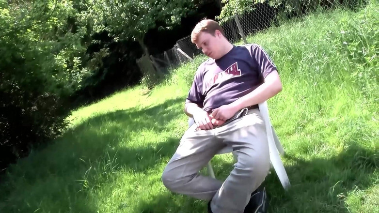 German Porn: Ao ar livre selvagem fodendo corno com sexy Lizzy Styles...