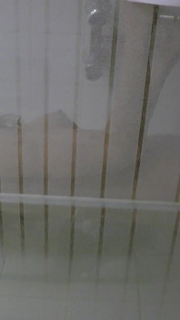 Immergée avec une salope sous sa douche !