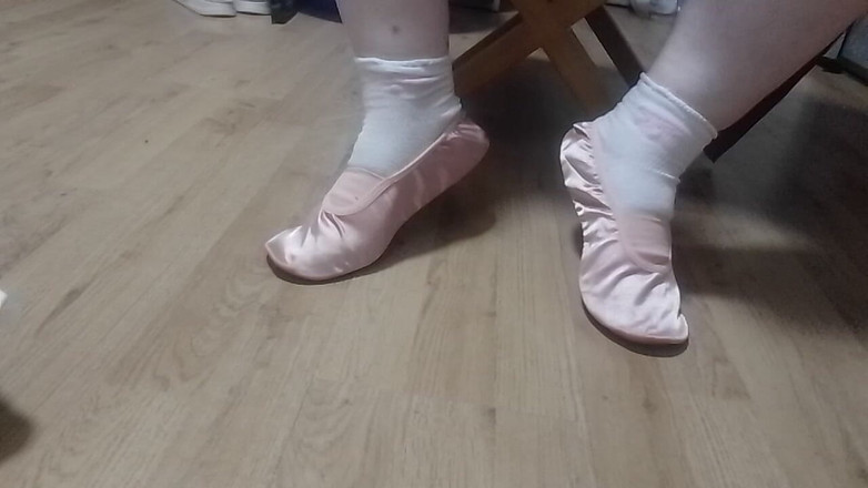 tammara big: Мої перші гімнастичні капці з білими шкарпетками
