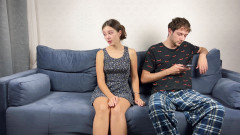 Sugary Kitty: Nevlastní sestra vzrušila nevlastního bratra! Chce sát a masturbovat jeho...