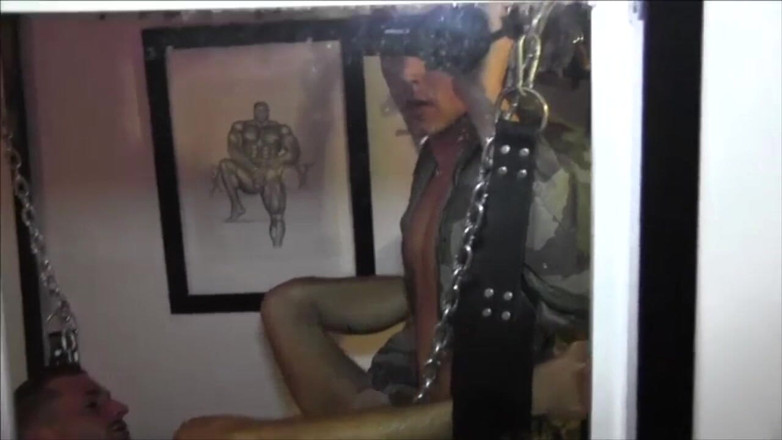 Straight fucking boy in uniform: Dikongkek oleh Greg Sin Ling