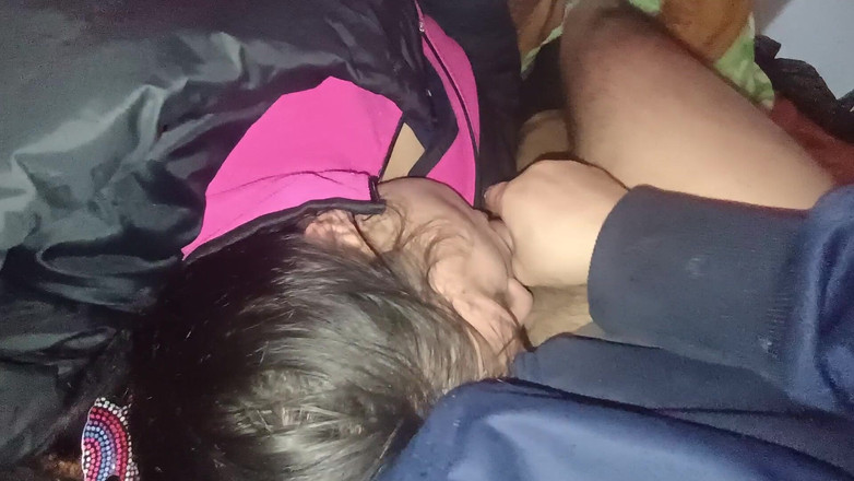 Ionut899: Seorang wanita yang sakit, menerima sperma untuk disembuhkan dengan baik