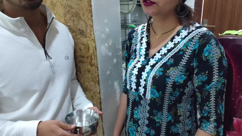 Hornycouple149: Meninggalkan Bhabhi Jiran Dengan Payudara Besar Pada Prateks Minta Gula