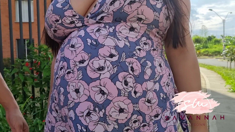 Savannah Watson: 妊婦が建物の階段で隣人と素早くセックスする - サバンナ・ワトソン