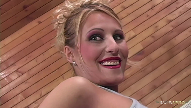Teasing Angels: Melissa Black Shows How to Take Two Dicks at Once