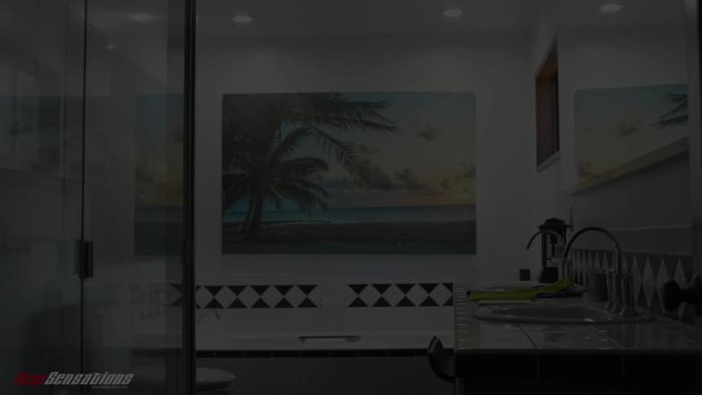 New Sensations: Natalia je nevlastní dcera královny