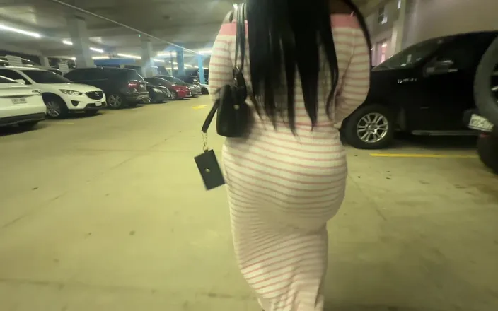 Exclusive Dirty Diana: Parking Lot Booty