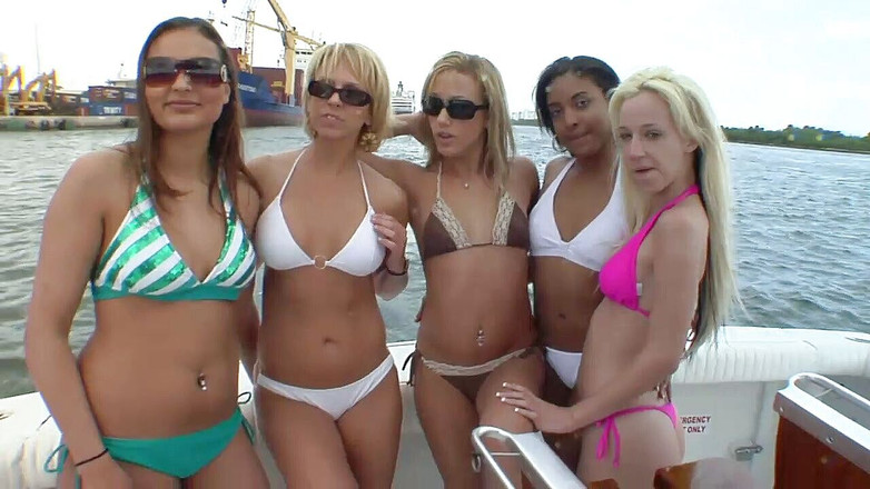 Hot Lesbians X: 女同性恋湿派对！！- 情节 #01