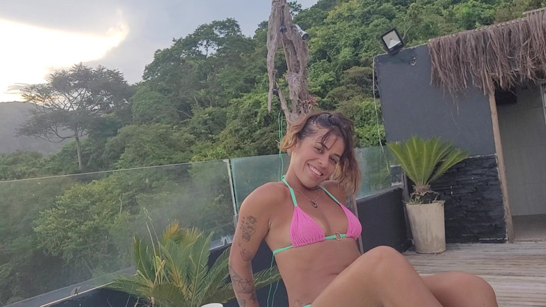 Srta XXX: Kaki Brazil adalah yang terbaik! Bersyukurlah anda boleh melihat mereka