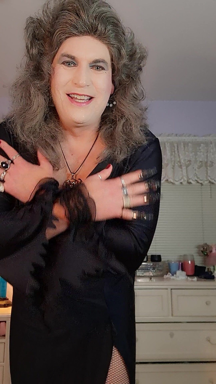 Victoria Lecherri: Feliz Dia das Bruxas da Condessa Victoria Queen of the...