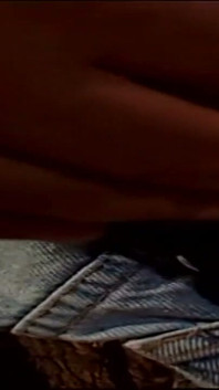Sedutora milf em êxtase: prazer oral e sexo hardcore