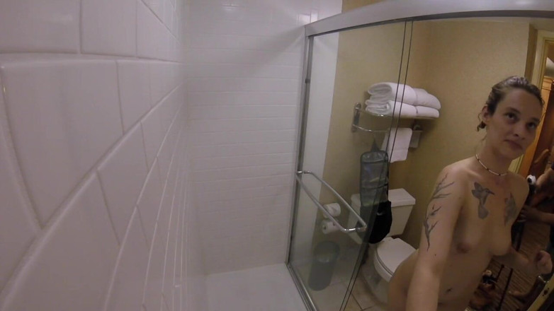 Real Amateur Sluts: Jessica's erotic shower
