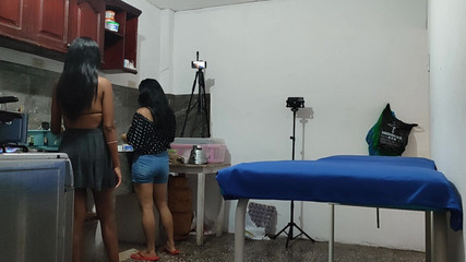 NEGRITA SEXY: Jiran nakal bercumbu dengan kawan baru yang dia temui di...