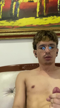 Vergon Latin Wanning Ass Blow His Dick