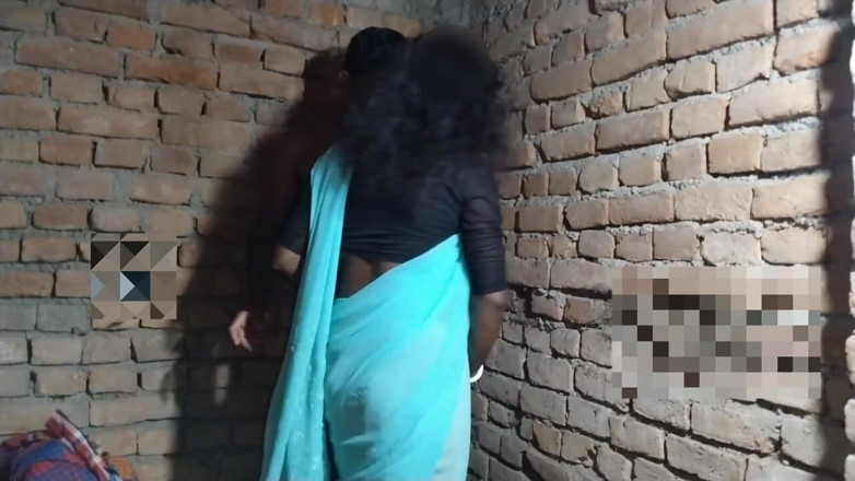 Pumi: Poomi bhabhi bị treo cổ theo phong cách Người Ấn