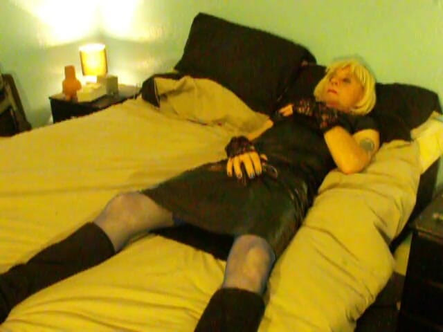 Boys2Girls: Amy new toy