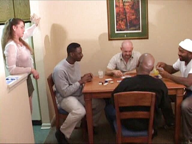 REAL Black Bred Wives: Pokerparty - del 1 - fru avslutar hennes fästman skuld