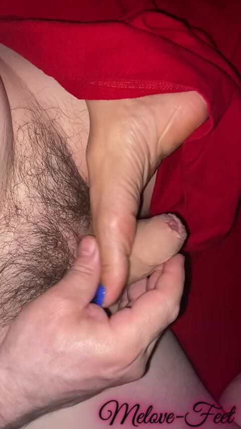 Naelor: Naelor Cuming on Melove Feet with Her Sexy Blue Nail...
