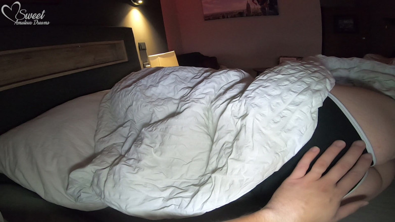 Sweet Amateur Dreams: Svegliare la matrigna al mattino scopando la sua figa cremosa -...