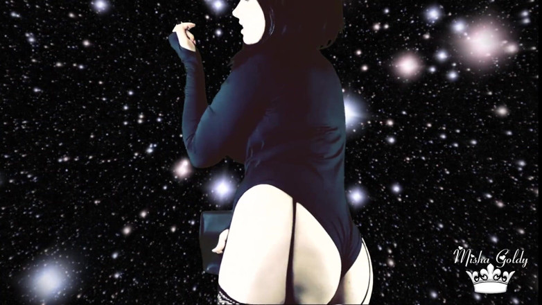 Goddess Misha Goldy: El demonio que está viviendo en tu mente
