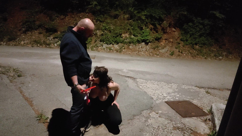 Toilet Mommy: Ils vont faire une promenade en plein air spéciale