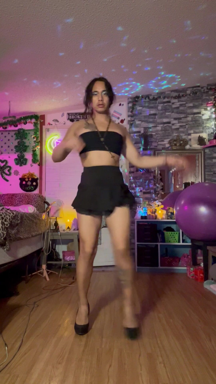TSJade95: Mini fustă neagră și Tube Top Sexy Dans pentru Bomdiggybombom