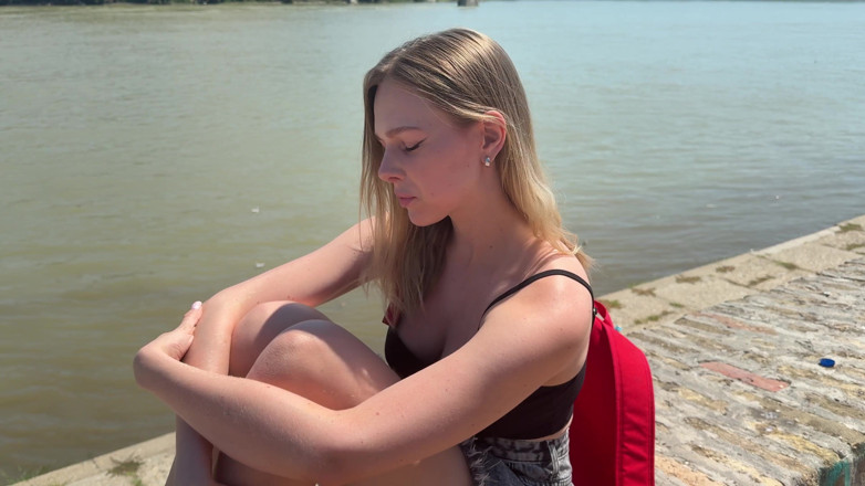 Arisha Mills: Боже мій, у тебе немає грошей, щоб винайняти квартиру - у мене не буде проблем знайти тебе для сексу