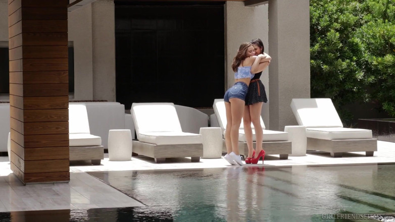 Girlfriends Films: Lana Rhoades & vriendin Violet Starr verslinden elke centimeter van elkaar -...