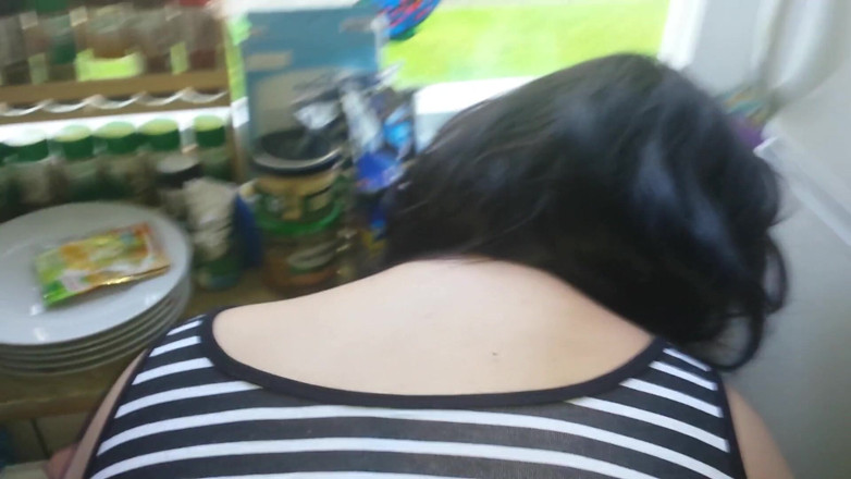 Caralia Deluxe: The dude fucks a babe in his kitchen POV